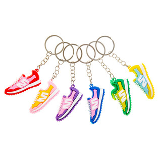 SPORTSCHOENEN SLEUTELHANGERS - MIX KLEUREN (48st.)